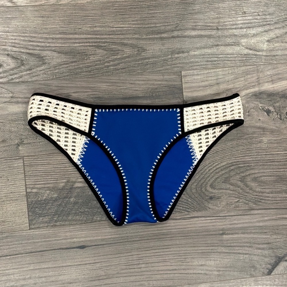 Victorias Secret Blue Crochet Whipstitch Bikiniโ Bottom Swimwear Medium